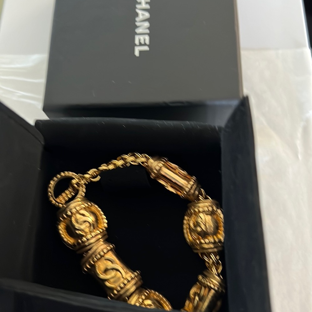 Chanel bracelet vintage